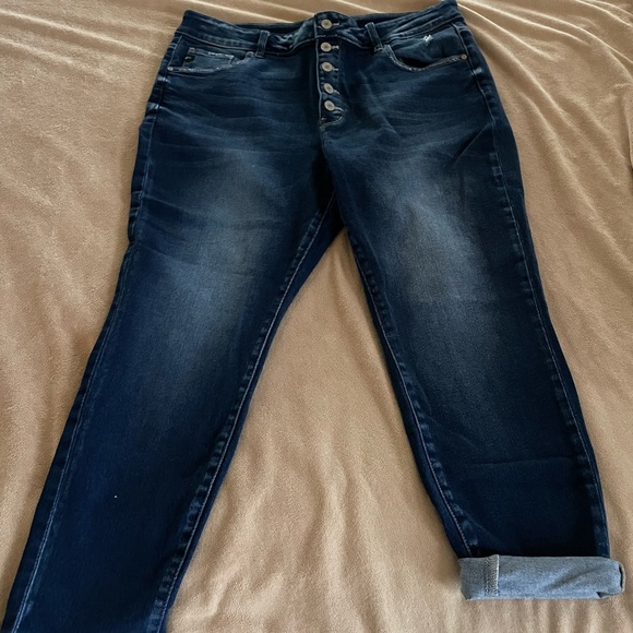 KanCan Denim - Plus Size KanCan™ High Rise
Dark Button Fly Cropped Jean
